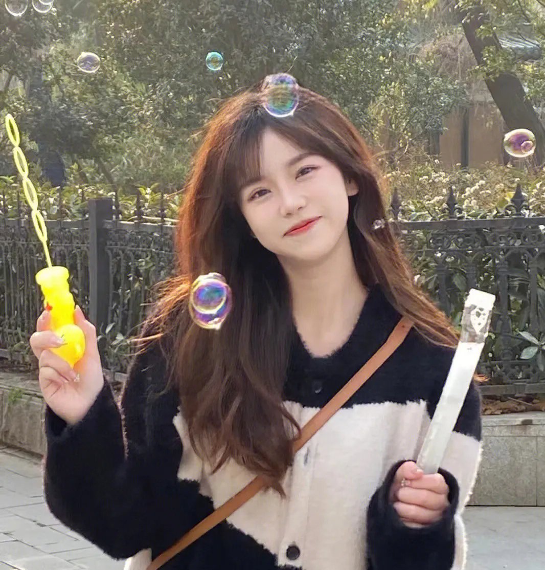 阳光小美女